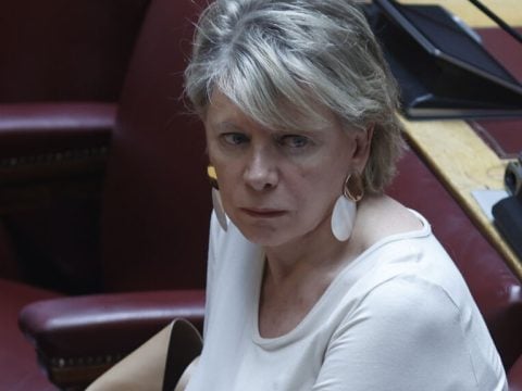 Επίθεση Ακρίτα σε Μπέο για την αναβολή στη δίκη τους: «Γιατί είμαι ωραία, κυρία Καραμήτρου»